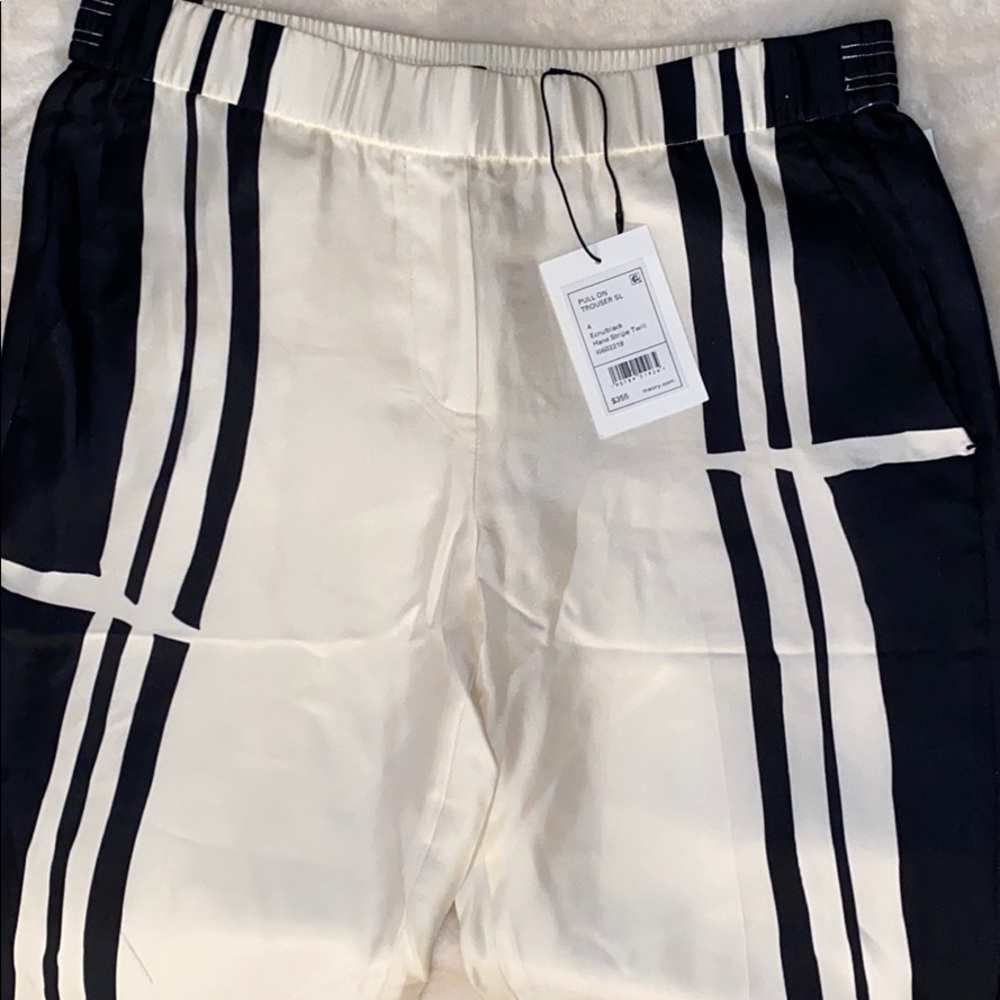 🆕 Black/White Striped Pull on Theory Trousers